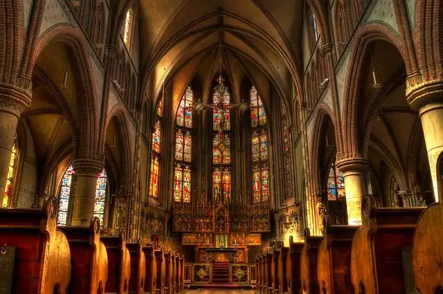 aisle image